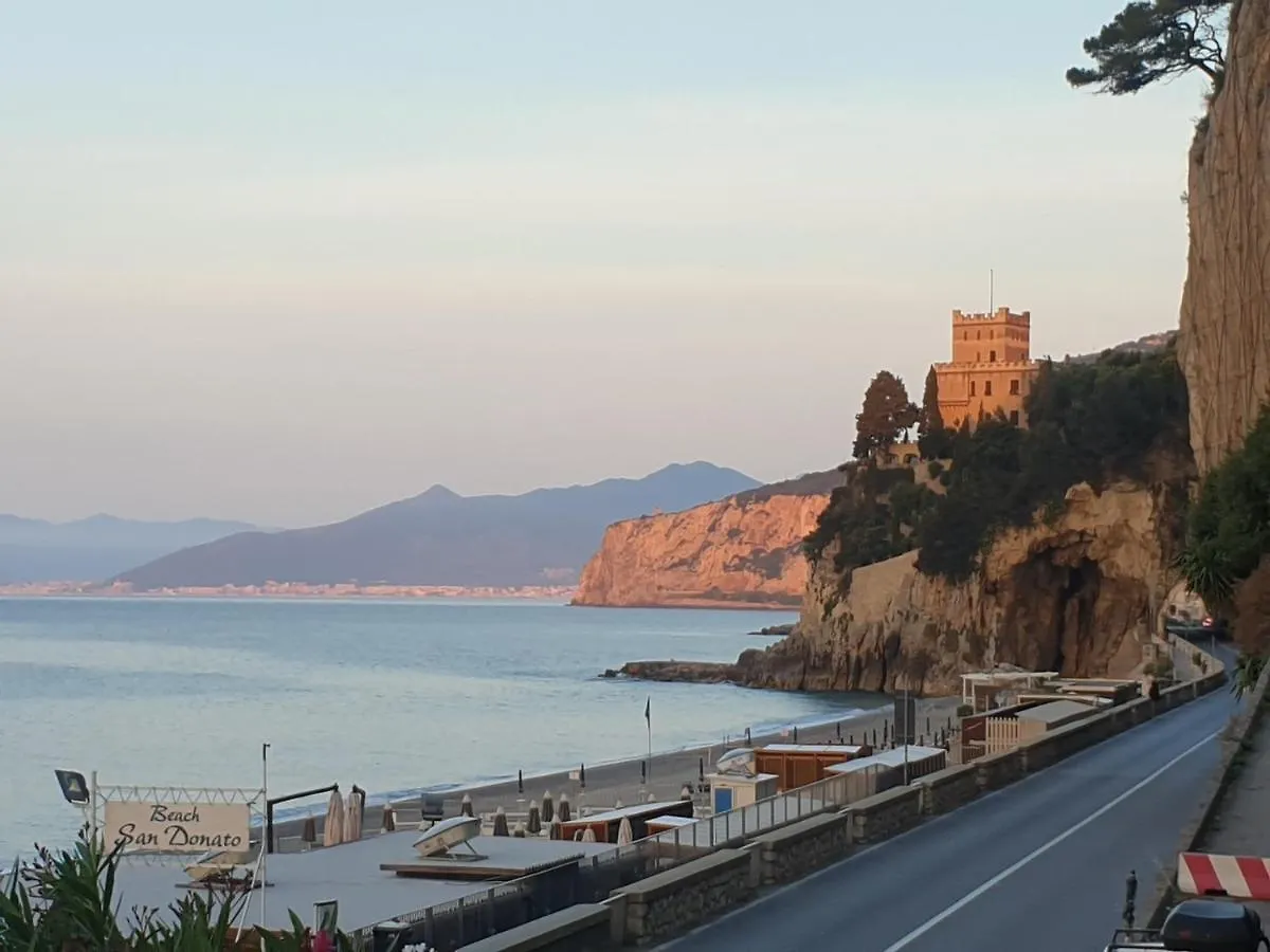 Seahorseroom Finale Ligure Italy