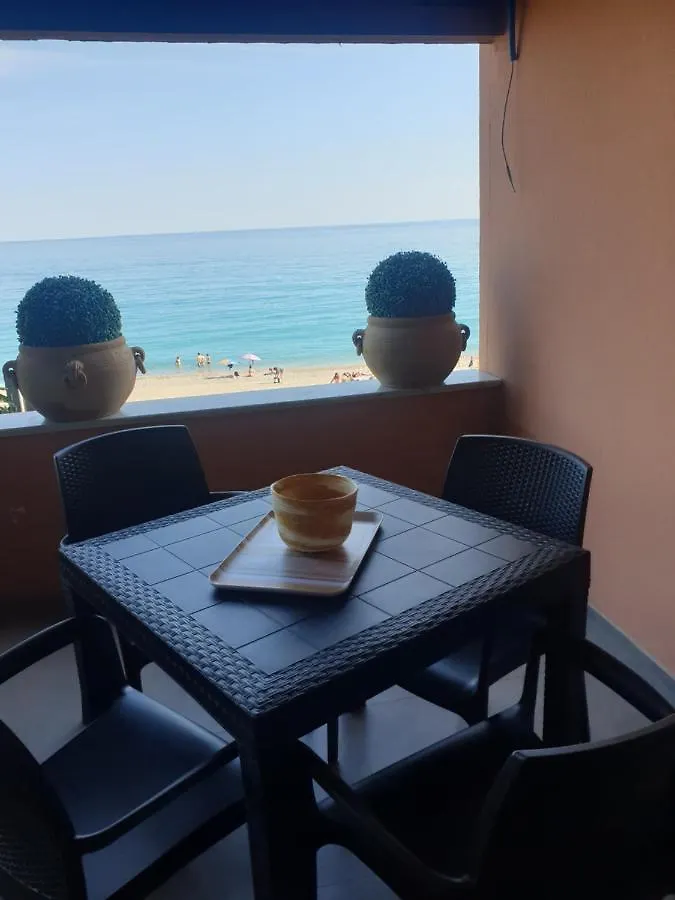 Seahorseroom Finale Ligure Couette-café